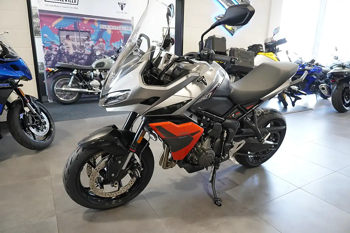 Used 2026 Triumph Tiger Sport 660 Silver Ice/Orange - Interior and Exterior details 6