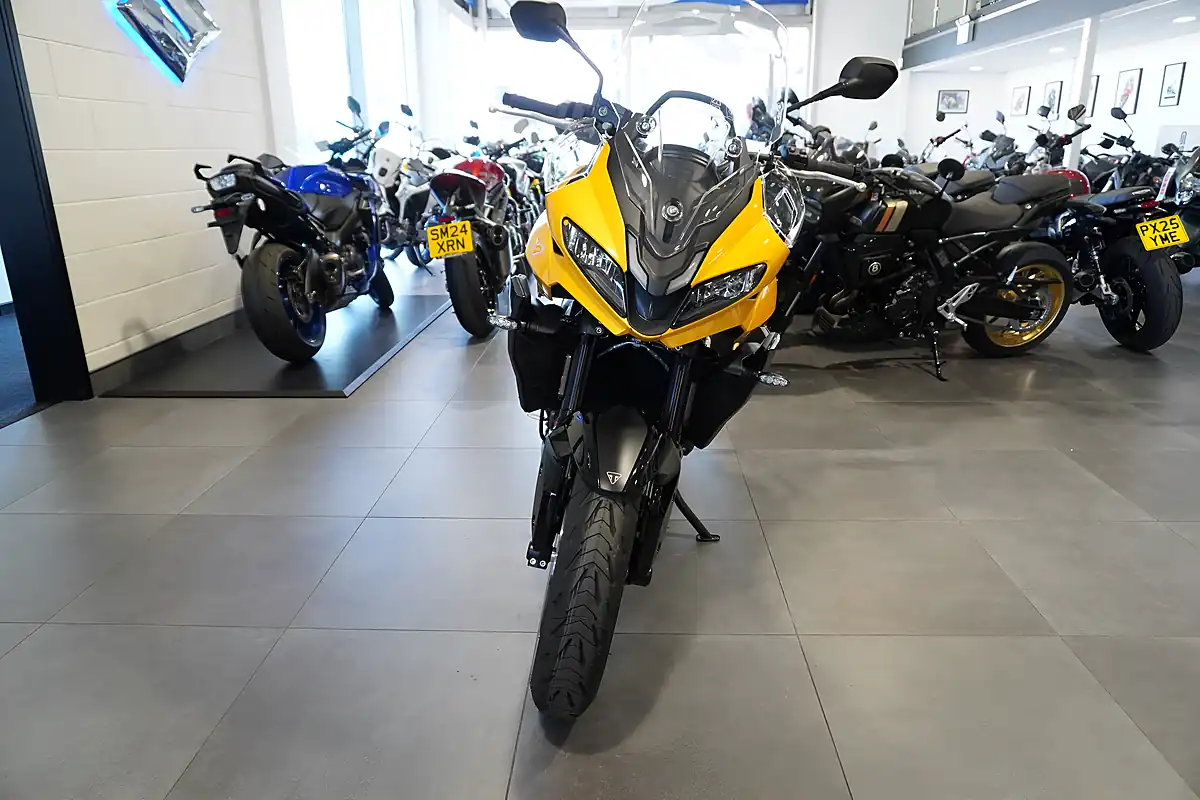 Used 2026 Triumph Tiger Sport 800 Cosmic Yellow - Interior and Exterior details 3