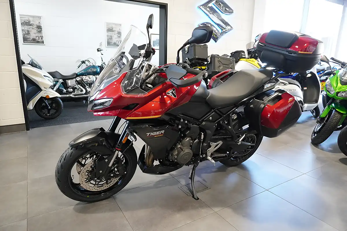 Used 2026 Triumph Tiger Sport 800 Tour Carnival Red - Interior and Exterior details 6
