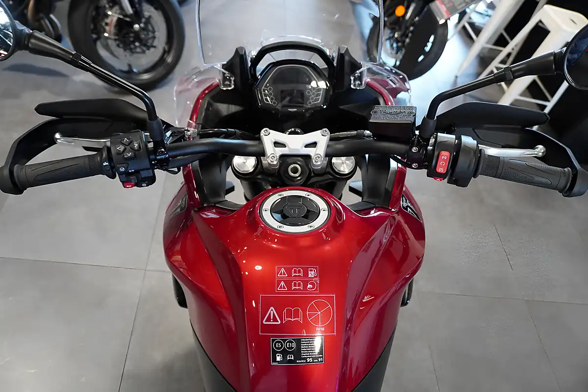 Used 2026 Triumph Tiger Sport 800 Tour Carnival Red - Interior and Exterior details 7