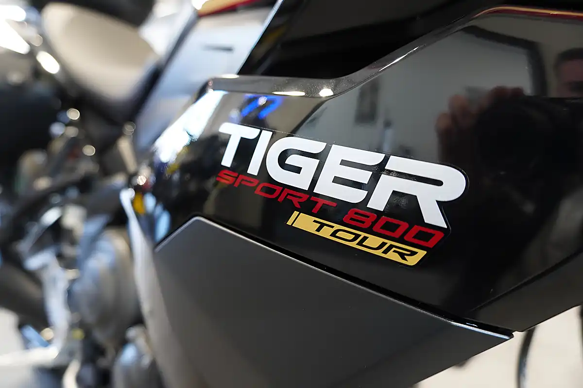 Used 2026 Triumph Tiger Sport 800 Tour Carnival Red - Interior and Exterior details 8