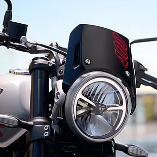 Used 2026 Triumph Tracker 400 Aluminium Silver - Interior and Exterior details 12