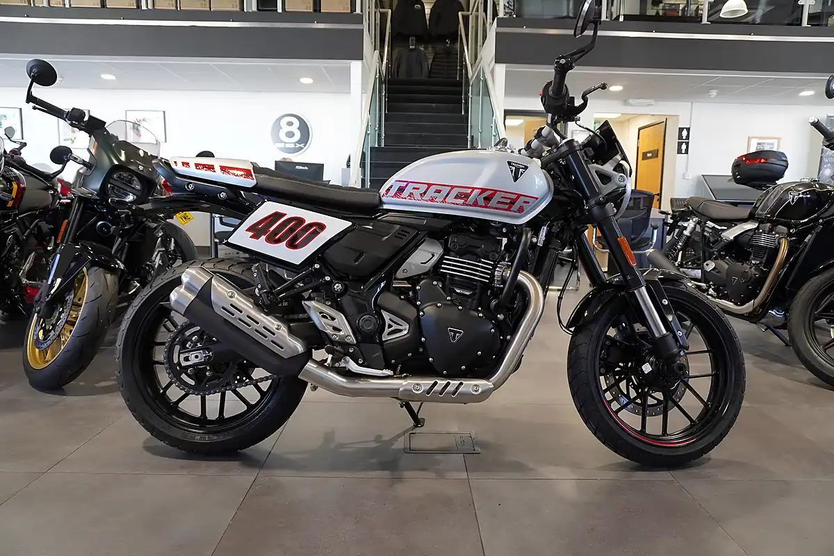 Used 2026 Triumph Tracker 400 Aluminium Silver - Front View