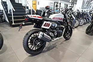 Used 2026 Triumph Tracker 400 Aluminium Silver - Interior and Exterior details 5