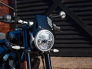 Used 2026 Triumph Tracker 400 Phantom Black - Interior and Exterior details 5