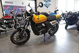 Used 2026 Triumph Tracker 400 Racing Yellow - Interior and Exterior details 11