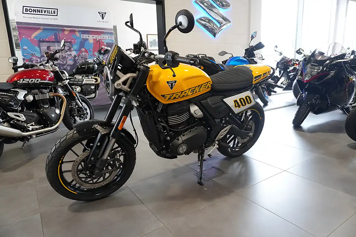 Used 2026 Triumph Tracker 400 Racing Yellow - Interior and Exterior details 11