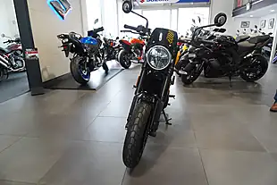 Used 2026 Triumph Tracker 400 Racing Yellow - Interior and Exterior details 8