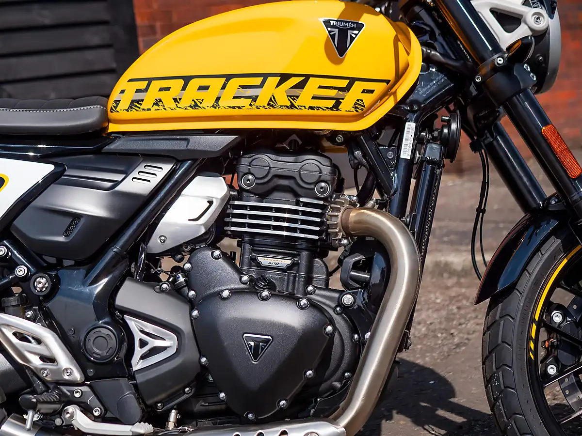 Used 2026 Triumph Tracker 400 Racing Yellow Racing Yellow - Interior and Exterior details 7