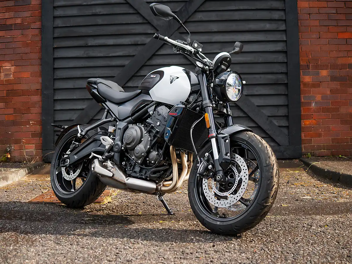 Used 2026 Triumph Trident 660 Snowdonia White - Front View