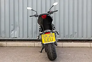 Used 2026 Triumph Trident 660 Snowdonia White - Interior and Exterior details 7