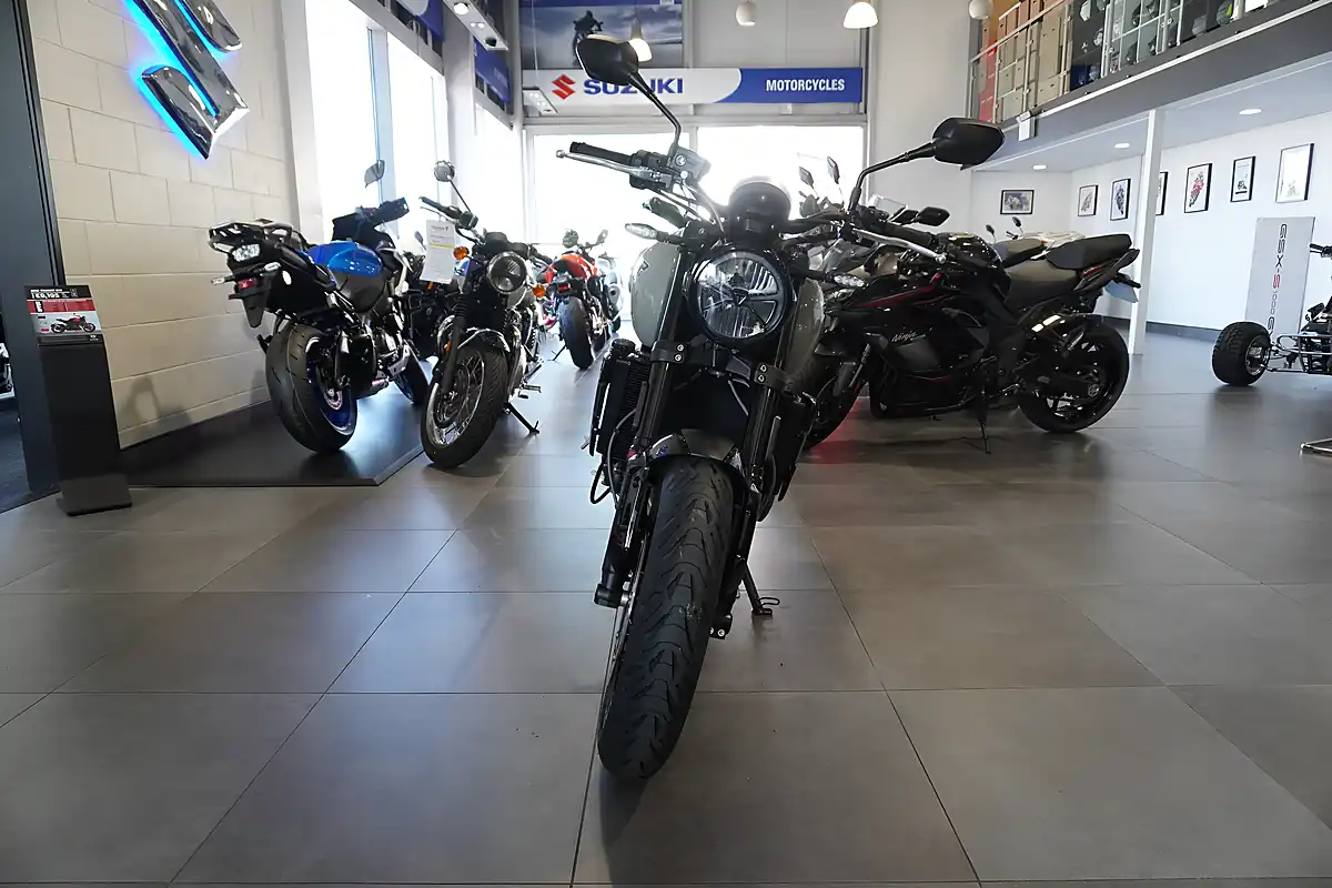 Used 2026 Triumph Trident 660 Stone Grey - Interior and Exterior details 3