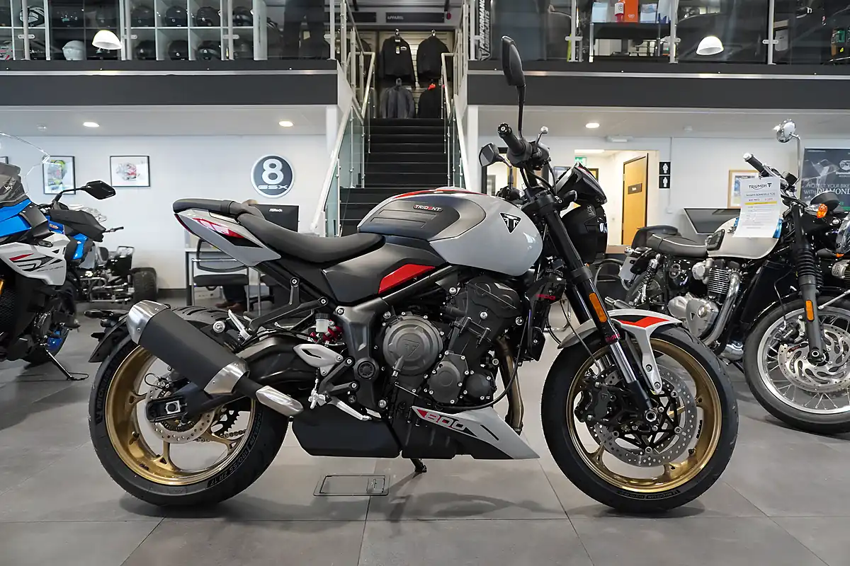 Used 2026 Triumph Trident 800 Ash Grey - Front View