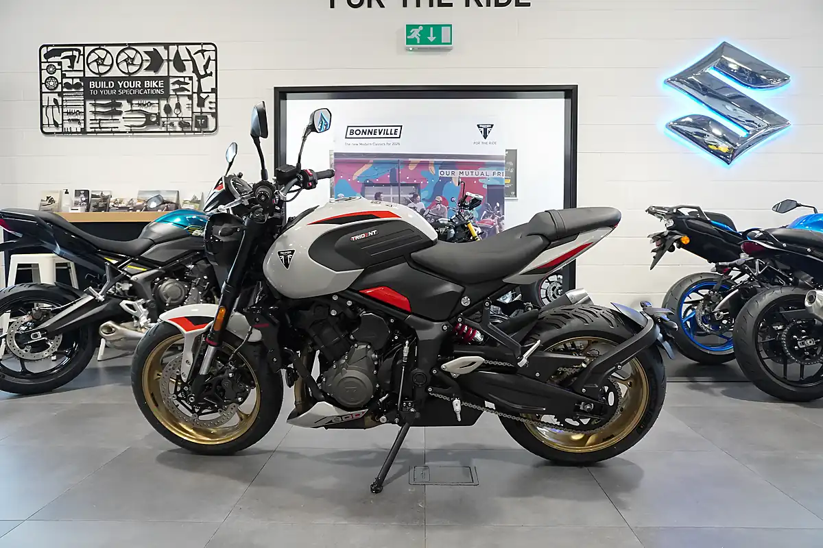 Used 2026 Triumph Trident 800 Ash Grey - Interior and Exterior details 2