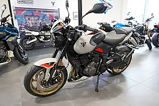 Used 2026 Triumph Trident 800 Ash Grey - Interior and Exterior details 6