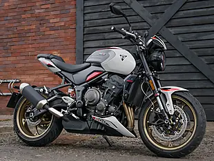 Used 2026 Triumph Trident 800 Ash Grey - Interior and Exterior details 18
