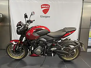 Used 2026 Triumph Trident 800 Carnival Red - Interior and Exterior details 4