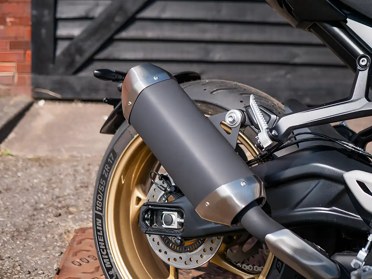 Used 2026 Triumph Trident 800 Jet Black - Interior and Exterior details 11