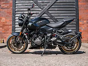 Used 2026 Triumph Trident 800 Jet Black - Interior and Exterior details 15