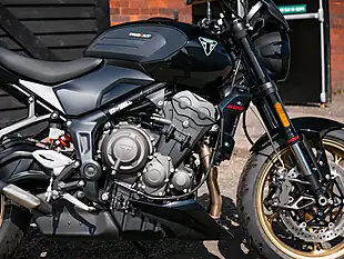 Used 2026 Triumph Trident 800 Jet Black - Interior and Exterior details 9
