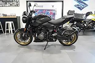Used 2026 Triumph Trident 800 Jet Black - Interior and Exterior details 2