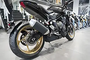 Used 2026 Triumph Trident 800 Jet Black - Interior and Exterior details 5