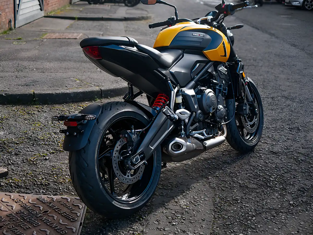 Used 2026 Triumph Trident Cosmic Yellow - Interior and Exterior details 13