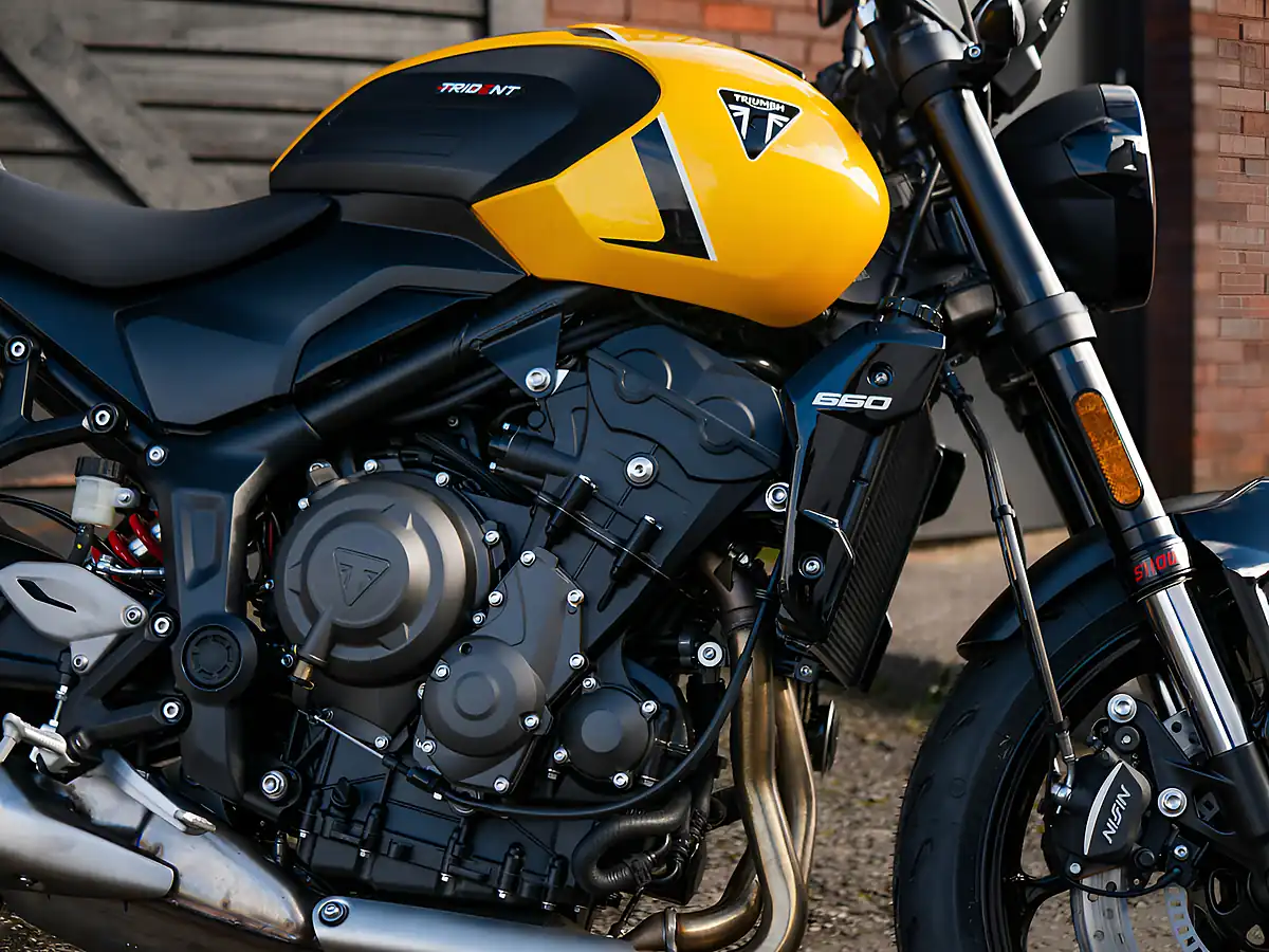 Used 2026 Triumph Trident Cosmic Yellow - Interior and Exterior details 7