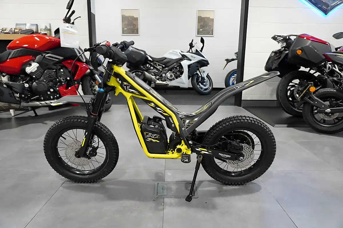Used 2026 Triumph TXP-16 Racing Yellow - Interior and Exterior details 2