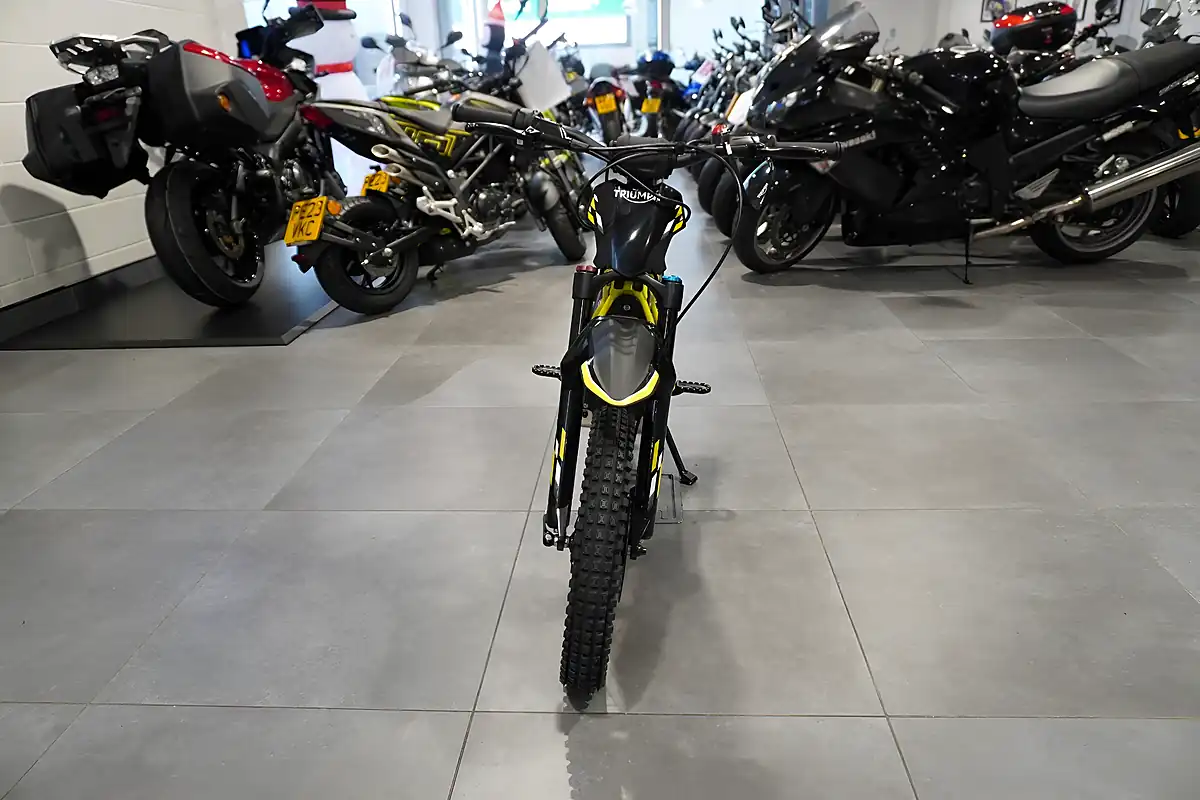 Used 2026 Triumph TXP-16 Racing Yellow - Interior and Exterior details 3
