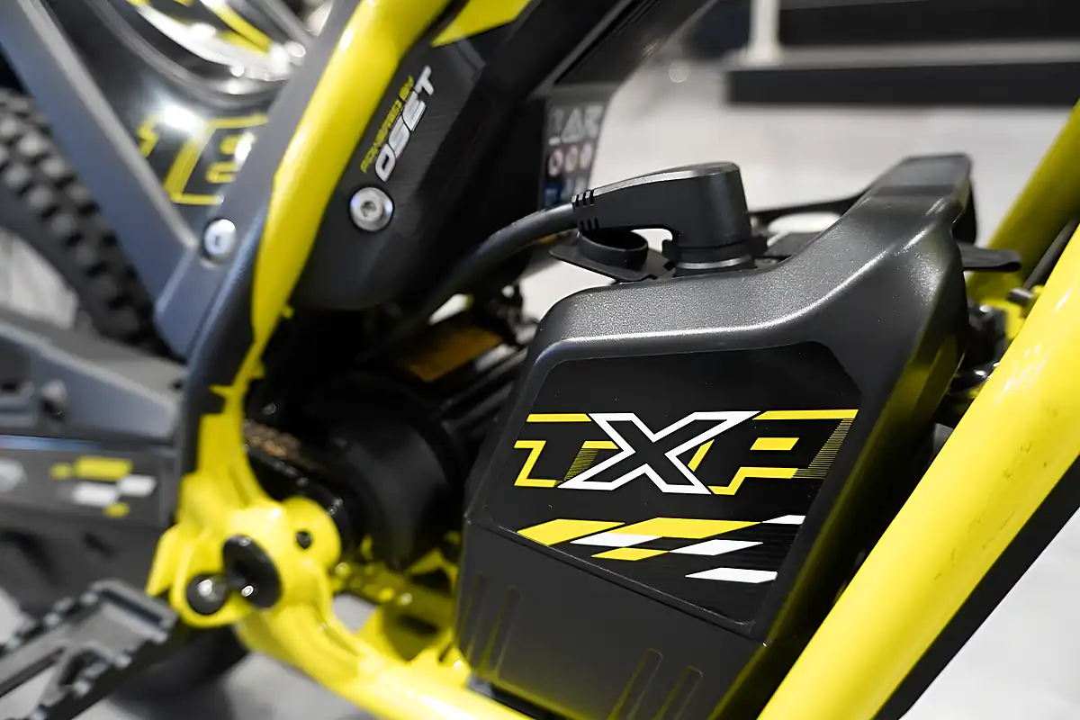 Used 2026 Triumph TXP-16 Racing Yellow - Interior and Exterior details 8