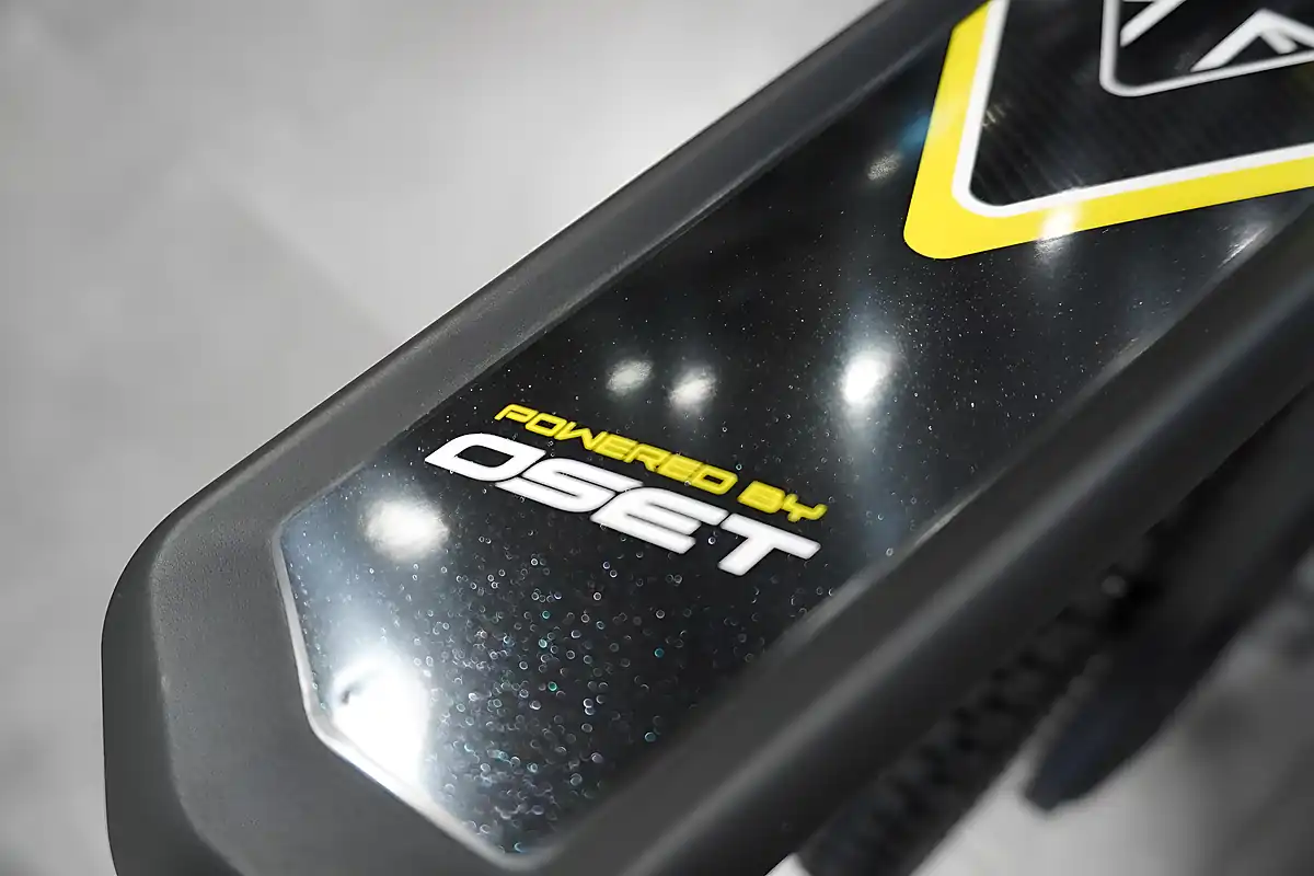 Used 2026 Triumph TXP-16 Racing Yellow - Interior and Exterior details 9