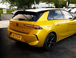 Used 2026 Vauxhall Astra Gs Line Electric Yellow - Interior and Exterior details 7