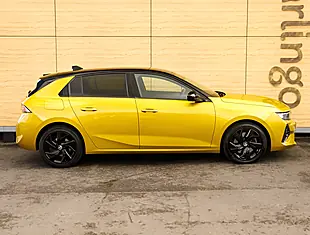 Used 2026 Vauxhall Astra Gs Line Electric Yellow - Interior and Exterior details 8