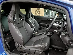 Used 2026 Vauxhall Astra Gtc Vxr Blue - Interior and Exterior details 17