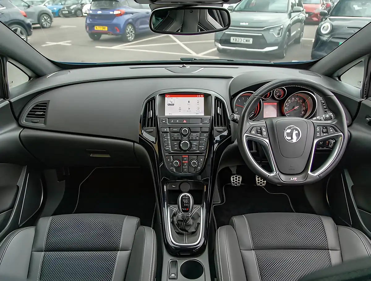 Used 2026 Vauxhall Astra Gtc Vxr Blue - Interior and Exterior details 3