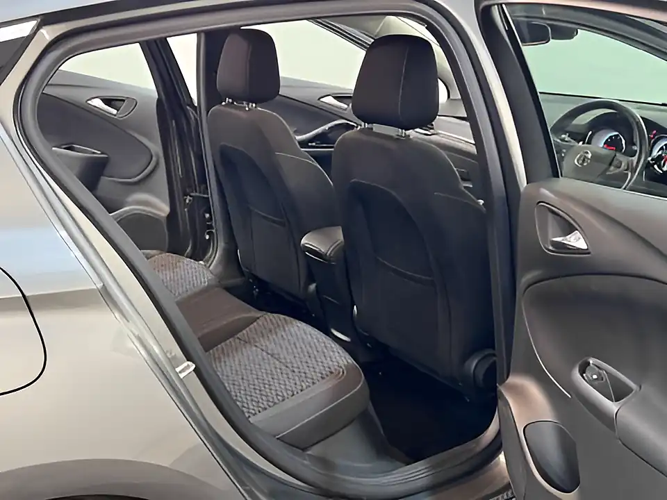 Used 2026 Vauxhall Astra Sri Grey - Interior and Exterior details 10