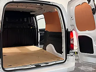 Used 2026 Vauxhall Combo 2300 Professional Lwb Kaolin White - Interior and Exterior details 14