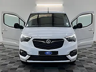 Used 2026 Vauxhall Combo 2300 Professional Lwb Kaolin White - Interior and Exterior details 15
