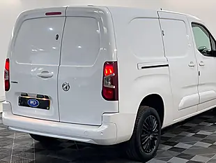 Used 2026 Vauxhall Combo 2300 Professional Lwb Kaolin White - Interior and Exterior details 18