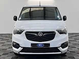 Used 2026 Vauxhall Combo 2300 Professional Lwb Kaolin White - Interior and Exterior details 9