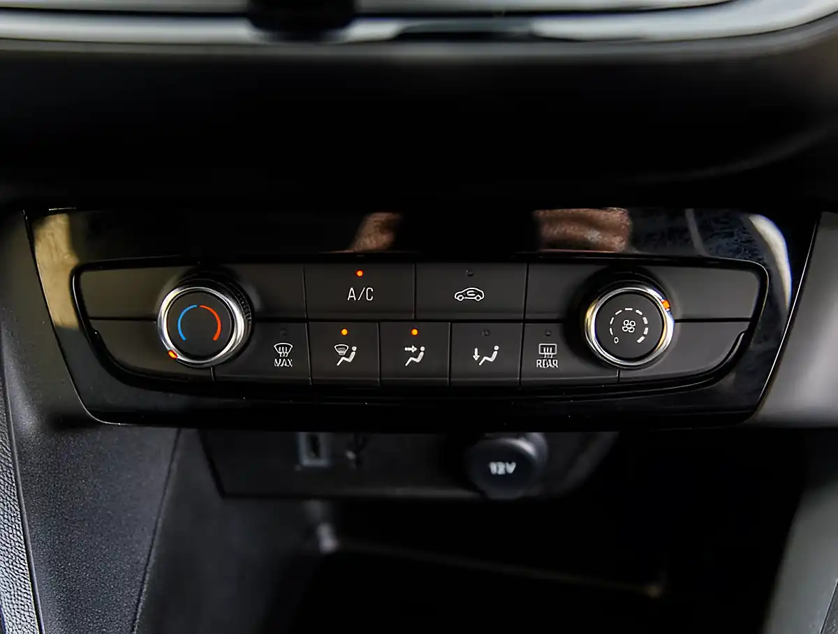 Used 2026 Vauxhall Corsa Design Grey - Interior and Exterior details 18
