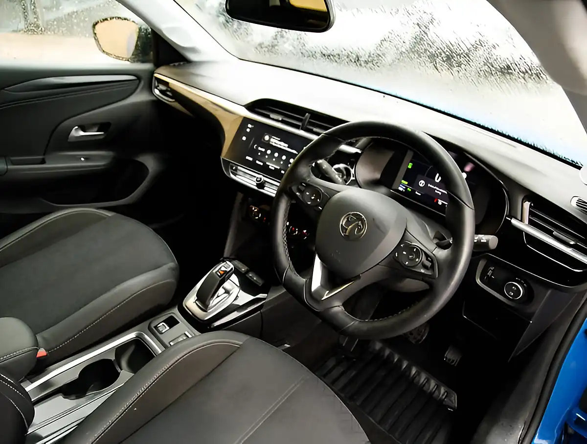 Used 2026 Vauxhall Corsa Elite Premium Blue - Interior and Exterior details 4