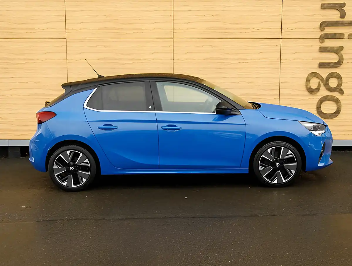 Used 2026 Vauxhall Corsa Elite Premium Blue - Interior and Exterior details 9