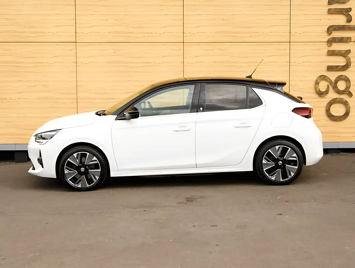 Used 2026 Vauxhall Corsa Ultimate White - Interior and Exterior details 11