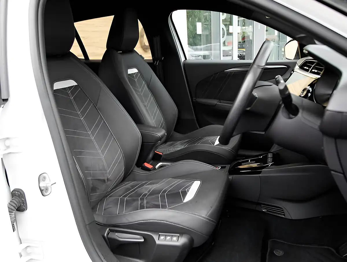 Used 2026 Vauxhall Corsa Ultimate White - Interior and Exterior details 19