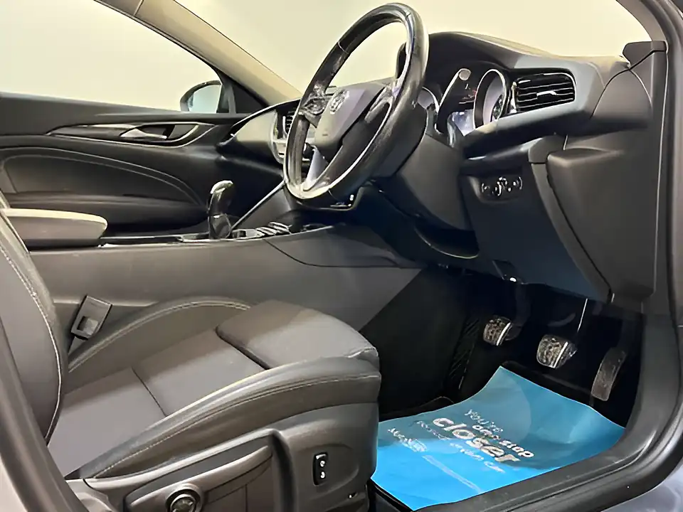 Used 2026 Vauxhall Insignia Sri Nav Grey - Interior and Exterior details 14
