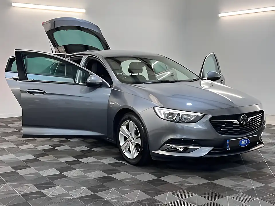 Used 2026 Vauxhall Insignia Sri Nav Grey - Interior and Exterior details 15