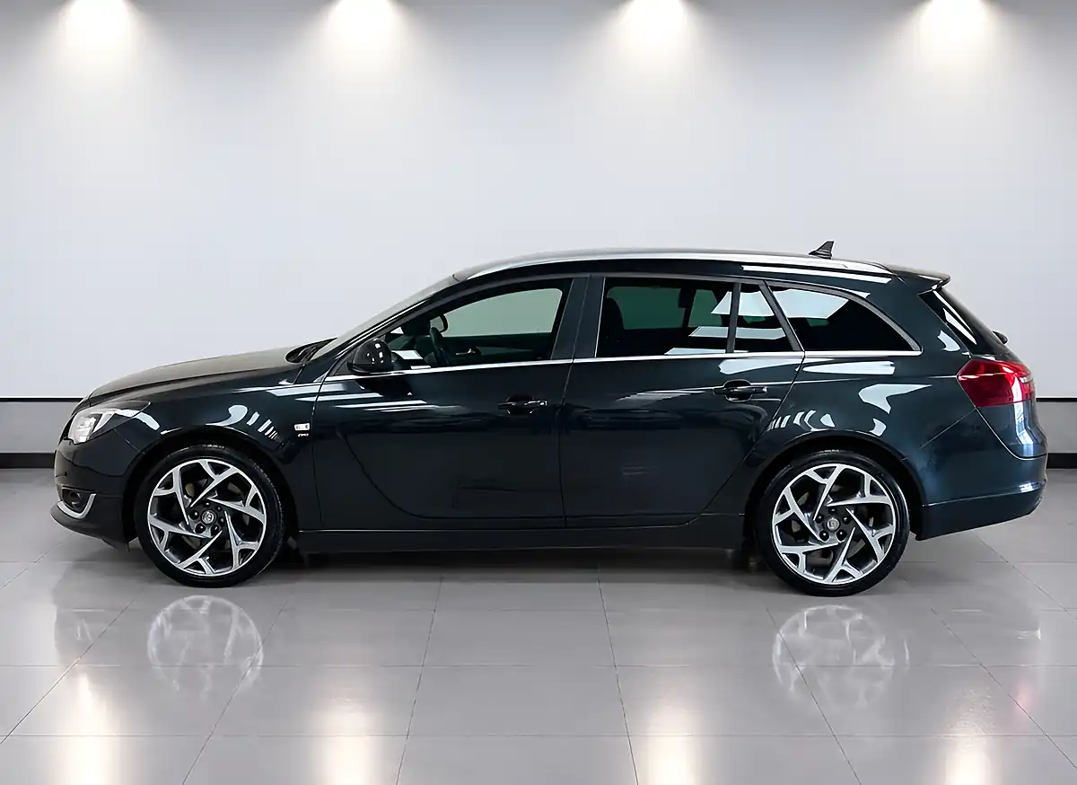 Used 2026 Vauxhall Insignia Sri Vx Line Nav Black - Interior and Exterior details 4