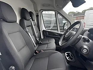 Used 2026 Vauxhall Movano Prime Kaolin White (solid Colour) - Interior and Exterior details 5